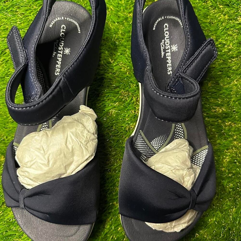 Clarks cloud steppers navy blue sandals